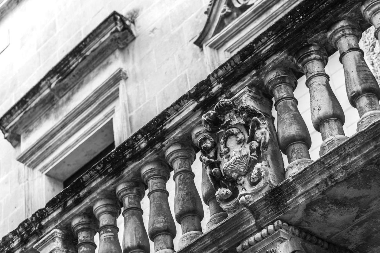 Elle Suite Lecce Bagian luar foto