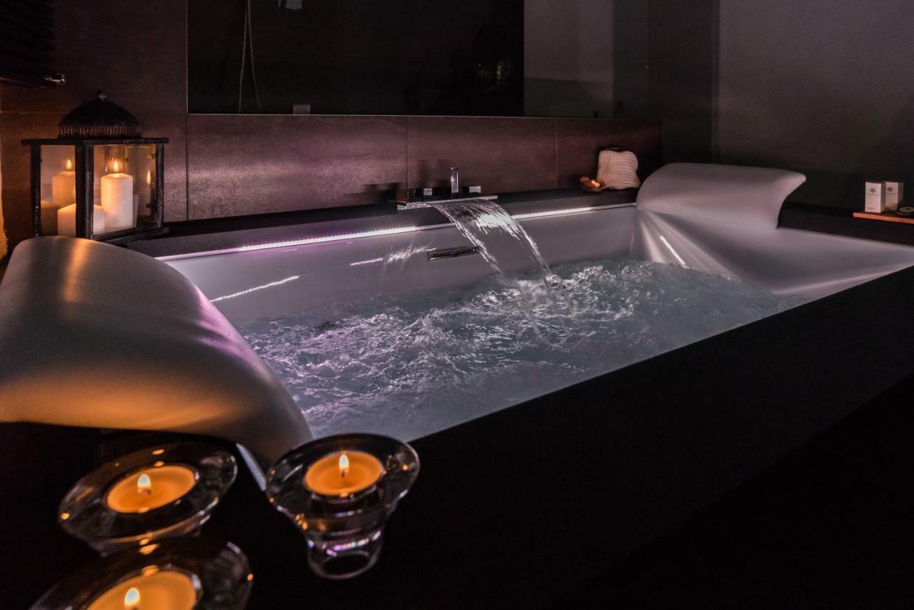 Elle Suite Lecce Bagian luar foto