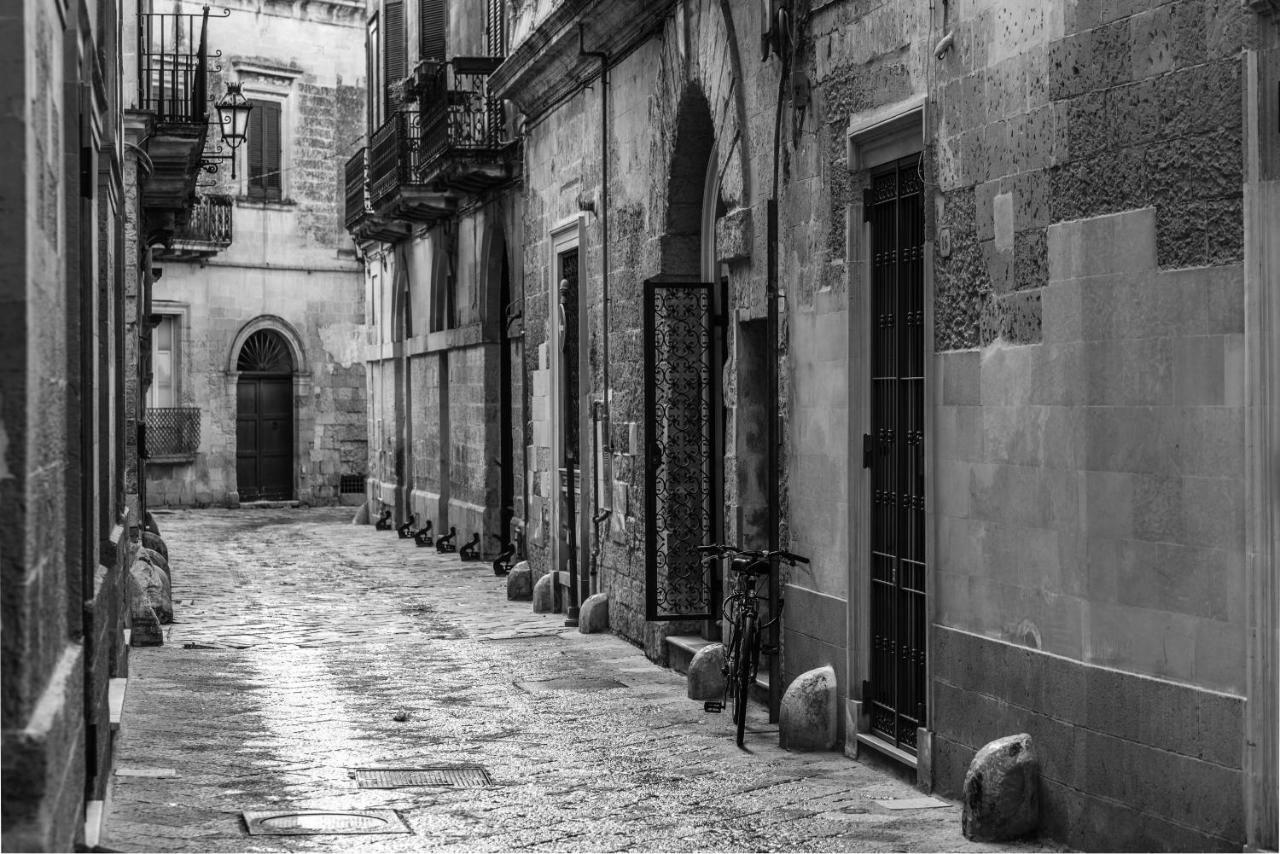 Elle Suite Lecce Bagian luar foto